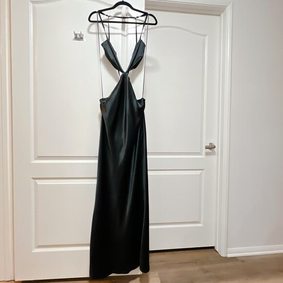 Retrofête Selma Black Satin XL V-Neck Sleeveless Gown - Picture 7 of 10